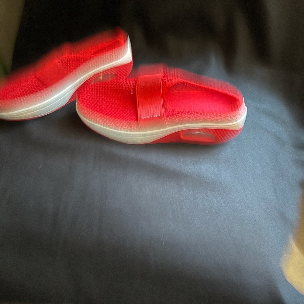 Women's Vibrant Red Slip-On Flats